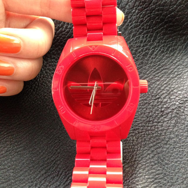 adidas(アディダス)のadidas新作お洒落カジュアル腕時計！ レディースのファッション小物(腕時計)の商品写真
