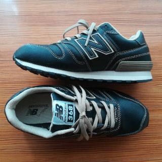 ニューバランス(New Balance)のニューバランス　黒　24.5(スニーカー)