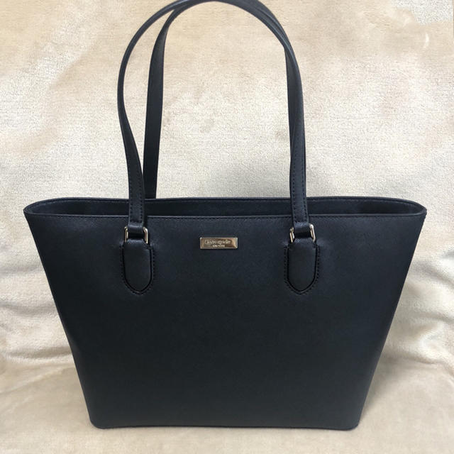 kate spade new york(ケイトスペードニューヨーク)の【新品】ケイトスペード♠︎ショルダーバッグ レザー ビジネス用 レディースのバッグ(ショルダーバッグ)の商品写真