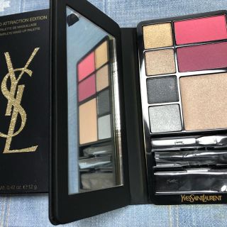 イヴサンローランボーテ(Yves Saint Laurent Beaute)のイヴ・サンローラン・ボーテ  パレット　ゴールドアトラクション クリスマス 限定(コフレ/メイクアップセット)