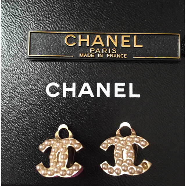 CHANEL イヤリング