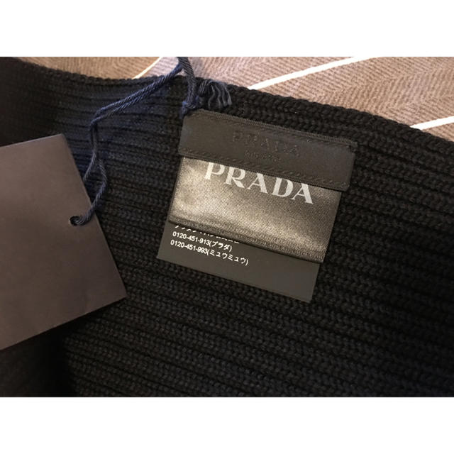 プラダ  マフラー 新作 新品 黒ウールprada