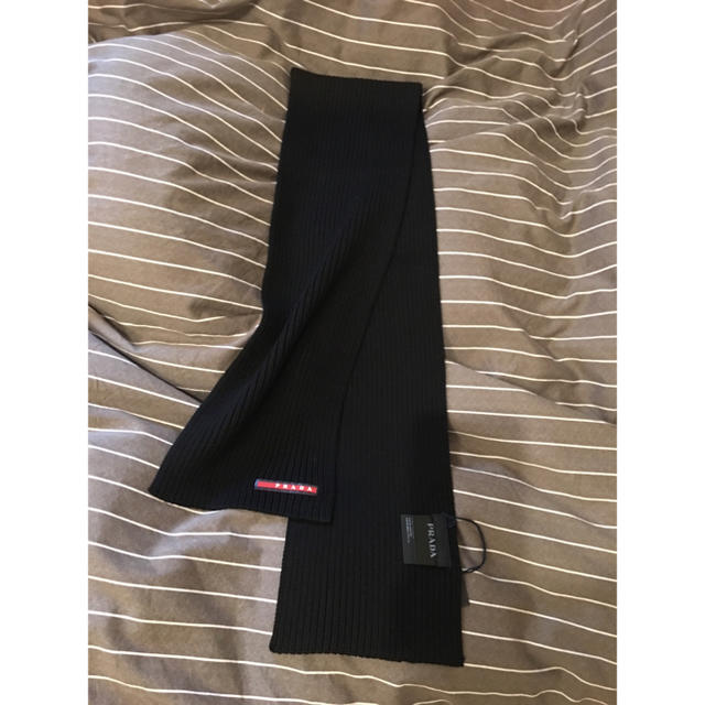 プラダ マフラー 新作 新品 黒ウールprada プラダ マフラー 新作 新品 黒ウールprada