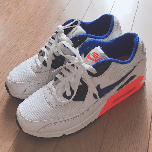 NIKE(ナイキ)のNIKE AIR MAX 90 ESSENTIAL メンズの靴/シューズ(スニーカー)の商品写真