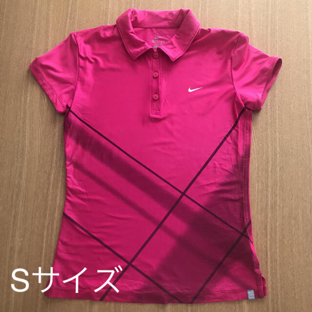 NIKE(ナイキ)のナイキ ウェア レディース S スポーツ/アウトドアのトレーニング/エクササイズ(トレーニング用品)の商品写真