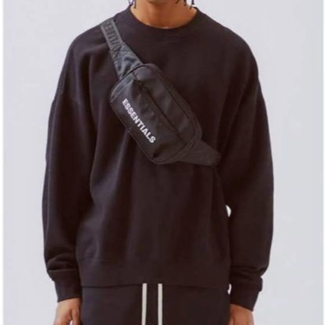 FEAR OF GOD(フィアオブゴッド)のFOG Fear Of God Essentials CrossbodyBag メンズのバッグ(ボディーバッグ)の商品写真