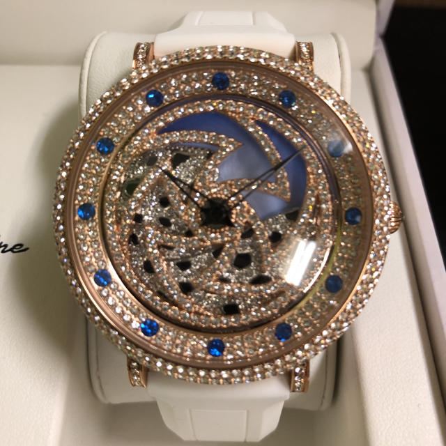 最高級 SWAROVSKI ホワイトラバー ジャガー アンコキーヌ グルグル時計❤️展示・未使用 - 腕時計