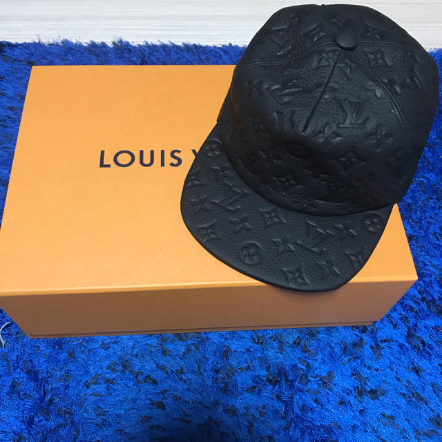 LOUIS VUITTON(ルイヴィトン)の最新作ルイヴィトン レザーキャップ 2019ss メンズの帽子(キャップ)の商品写真