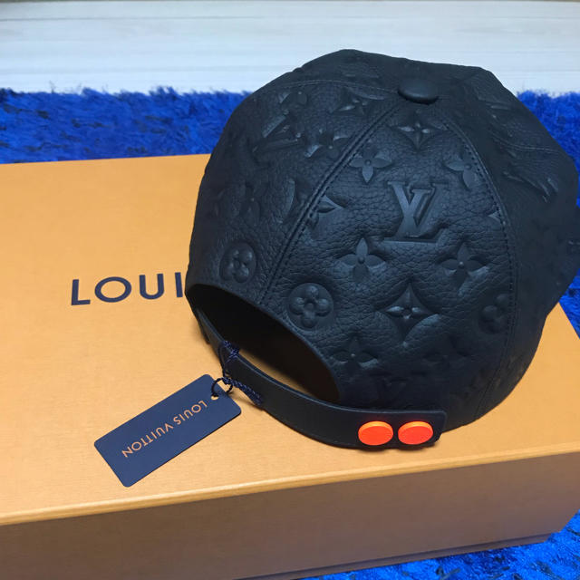 LOUIS VUITTON(ルイヴィトン)の最新作ルイヴィトン レザーキャップ 2019ss メンズの帽子(キャップ)の商品写真