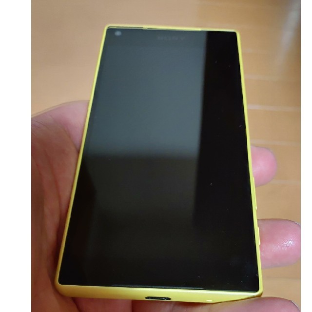 スマートフォン本体Docomo Xperia Z5 compact SO02H イエロー 美品