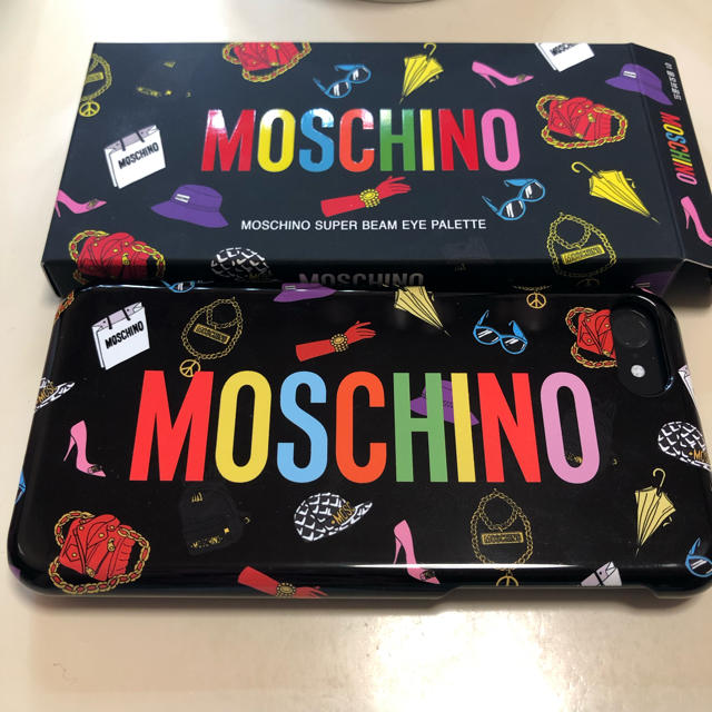 TONY MOLY(トニーモリー)の新品☆TONY MOLY×MOSCHINO コラボアイシャドウ コスメ/美容のベースメイク/化粧品(アイシャドウ)の商品写真