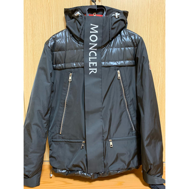 数量限定お得】 MONCLER - MONCLER モンクレール マウンテンパーカーの