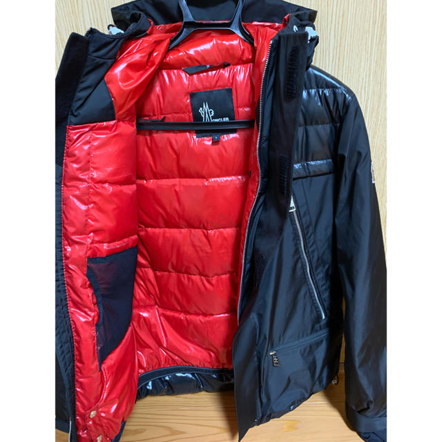 話題の人気 モンクレール モンクレールMONCLER♡マウンテンパーカー♡美品 マウンテンパーカー MONCLER ナイロンジ 