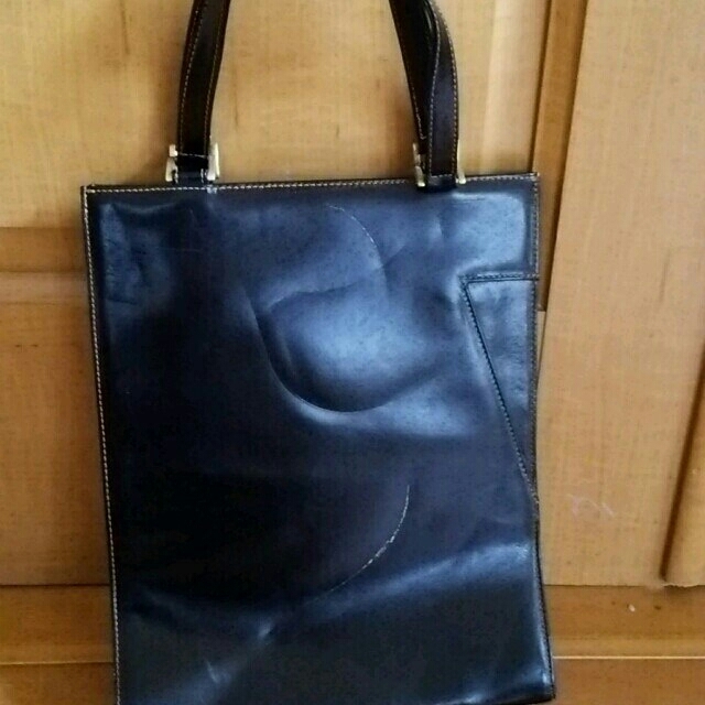 Kitamura(キタムラ)のキタムラの黒レザーバッグ レディースのバッグ(トートバッグ)の商品写真