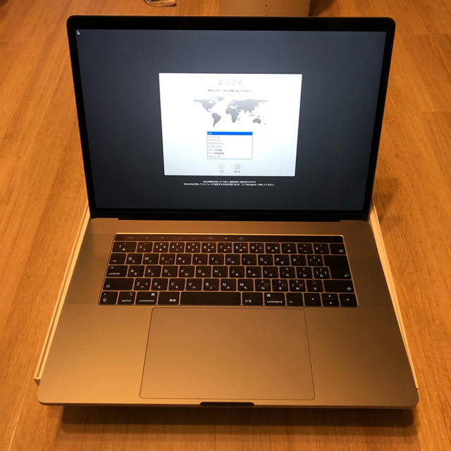 Mac (Apple)(マック)のMacBook  Pro 2018 15インチ 中古 微キズのみ スマホ/家電/カメラのPC/タブレット(ノートPC)の商品写真