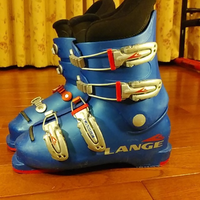 LANGE(ラング)のLANGEスキーブーツ22.5cm スポーツ/アウトドアのスキー(ブーツ)の商品写真