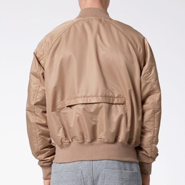 FEAR OF GOD(フィアオブゴッド)のFOG Essentials Raglan Bomber Jacket メンズのジャケット/アウター(ナイロンジャケット)の商品写真