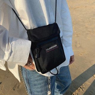 バレンシアガ(Balenciaga)の韓国 バッグ(ボディーバッグ)