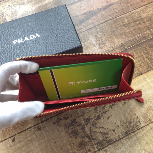 PRADA(プラダ)の新品 プラダ サフィアーノ L字 多機能 長財布 パスポートケース 通帳も♬ レディースのファッション小物(財布)の商品写真