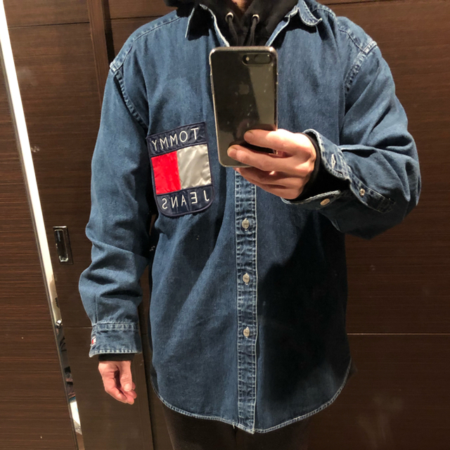 TOMMY HILFIGER(トミーヒルフィガー)のtommy jeans デニムシャツ サイズS メンズのジャケット/アウター(Gジャン/デニムジャケット)の商品写真