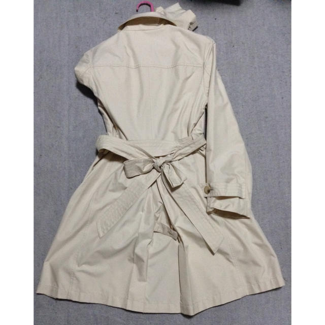 新品　ベージュのコート レディースのジャケット/アウター(スプリングコート)の商品写真