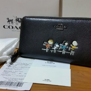 コーチ(COACH)の大人気商品コーチ限定コラボスケートスヌーピー16122番黒の長財布新品未使用です(財布)