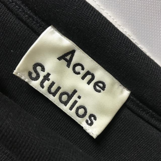 ACNE(アクネ)のアクネステュディオス 裏起毛トレーナー 黒 メンズのトップス(スウェット)の商品写真