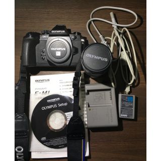 オリンパス(OLYMPUS)の【※SALE本日18時迄※】【ズームレンズ付】オリンパス om-d e-m1(ミラーレス一眼)