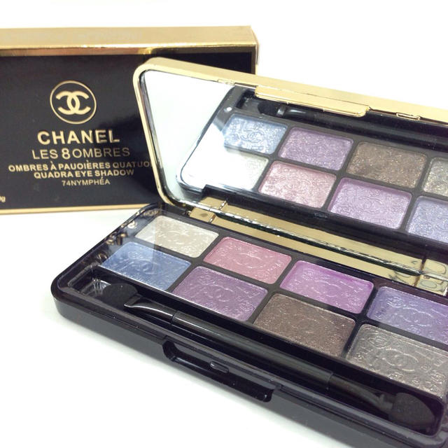 CHANEL(シャネル)のシャネル 8カラー アイシャドウパレット コスメ/美容のベースメイク/化粧品(その他)の商品写真