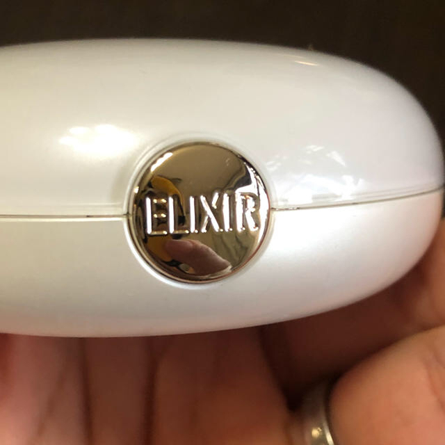 ELIXIR(エリクシール)のエリクシールシュペリエル  ツヤ玉ファンデ コスメ/美容のベースメイク/化粧品(ファンデーション)の商品写真