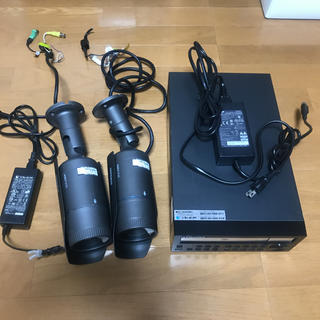 サムスン(SAMSUNG)の防犯カメラ2台 デジタルレコーダーセット(防犯カメラ)