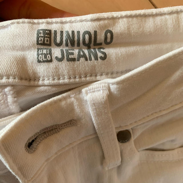 UNIQLO(ユニクロ)のUNIQLO ホワイト デニム レディースのパンツ(デニム/ジーンズ)の商品写真