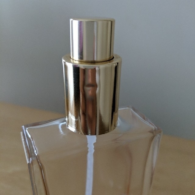 GUERLAIN(ゲラン)のゲラン　クルーエルガーデニア　オーデパルファム　75ml コスメ/美容の香水(香水(女性用))の商品写真