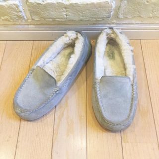 アグ(UGG)のUGG ANSLEY アンスレー ライトグレー サイズ7(スリッポン/モカシン)