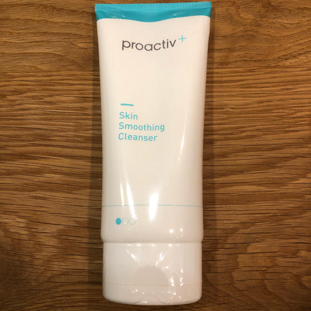 proactiv(プロアクティブ)のプロアクティブ スキンスムージングクレンザー180g コスメ/美容のスキンケア/基礎化粧品(クレンジング/メイク落とし)の商品写真