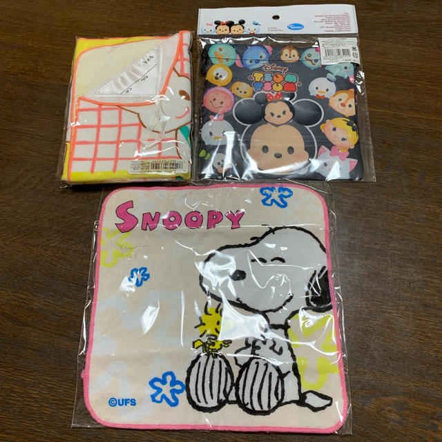 SNOOPY(スヌーピー)のミニタオル ループ付タオル 巾着袋 セット エンタメ/ホビーのアニメグッズ(タオル)の商品写真