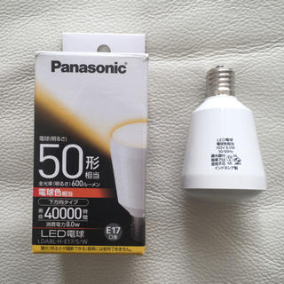 パナソニック(Panasonic)のPanasonic LED電球 E17 50w形相当 600lm 電球色 中古品(蛍光灯/電球)