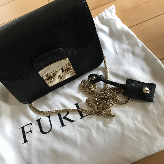 Furla(フルラ)のフルラ   メトロポリス mini   黒 美品 レディースのバッグ(ショルダーバッグ)の商品写真