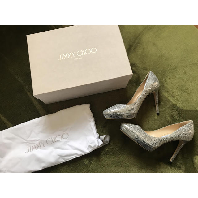 JIMMY CHOO(ジミーチュウ)のお値下げ JIMMY CHOO グリッターパンプス レディースの靴/シューズ(ハイヒール/パンプス)の商品写真