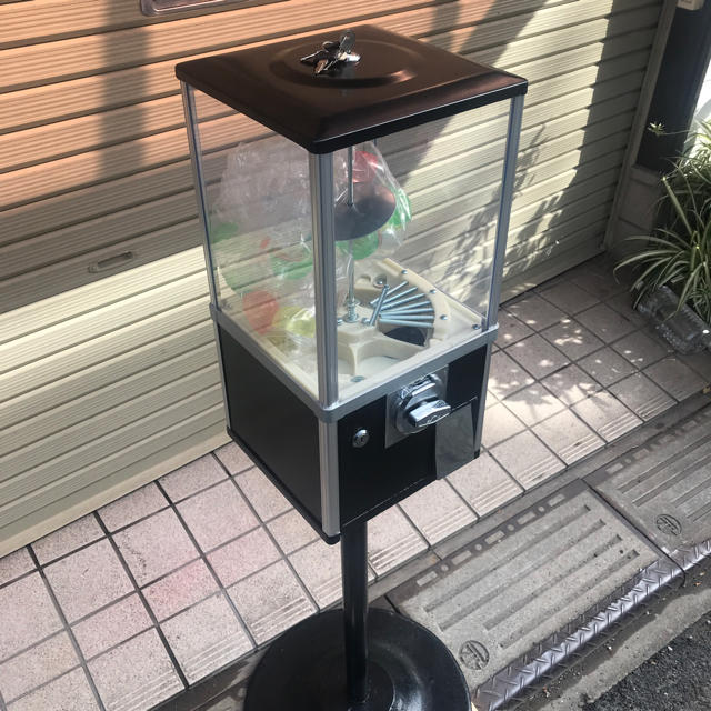 ガチャガチャ本体 オブジェ インテリアに使用の通販 by かわびも ガチャガチャ本体 オブジェ インテリアに使用の通販 by かわびも