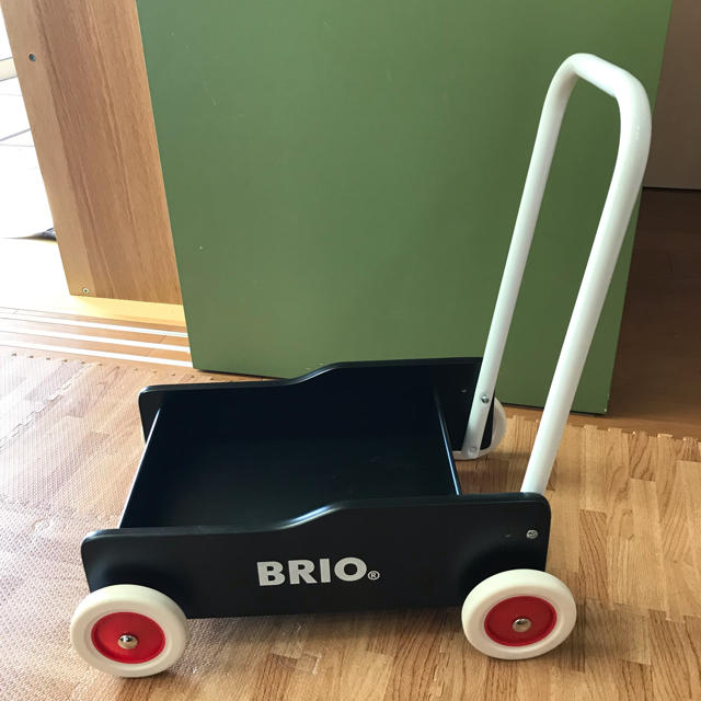 BRIO(ブリオ)のBRIO 手押し車 キッズ/ベビー/マタニティのおもちゃ(手押し車/カタカタ)の商品写真