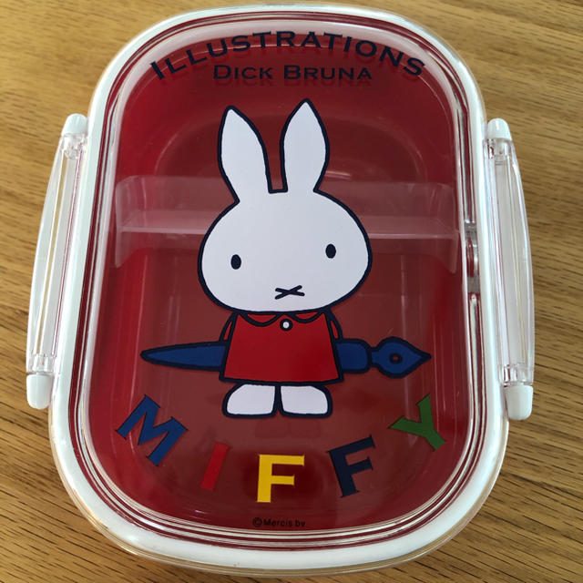 Miffyミッフィーお弁当箱360ml  入園準備 幼稚園 キッズ/ベビー/マタニティのこども用バッグ(ランチボックス巾着)の商品写真