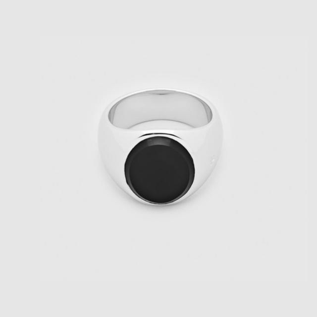 Ron Herman(ロンハーマン)の☆新品・未使用☆ TOM WOOD Oval Onyx Ring Size52 レディースのアクセサリー(リング(指輪))の商品写真