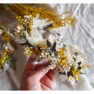 装飾に^ ^天使の羽スワッグ〜花かんむりを添えて | 装飾に^ ^天使の羽