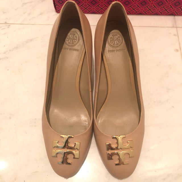 Tory Burch - トリーバーチ パンプスの通販 by ヨモギのお店|トリーバーチならラクマ Tory Burch - トリーバーチ パンプスの通販 by ヨモギのお店|トリーバーチならラクマ