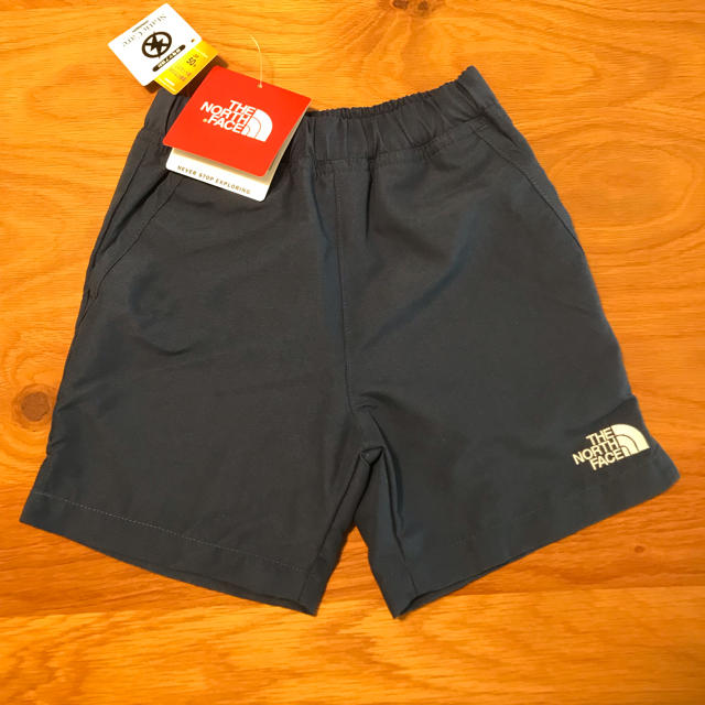 THE NORTH FACE(ザノースフェイス)のtom24 様 専用 キッズ/ベビー/マタニティのキッズ服男の子用(90cm~)(水着)の商品写真