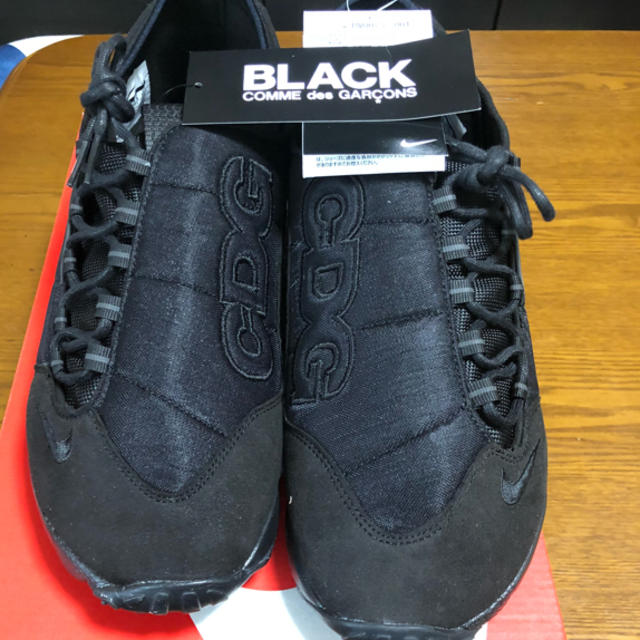 BLACK COMME des GARCONS(ブラックコムデギャルソン)の新品 込み ブラック コム・デ・ギャルソン × ナイキフットスケープ  28.5 メンズの靴/シューズ(スニーカー)の商品写真