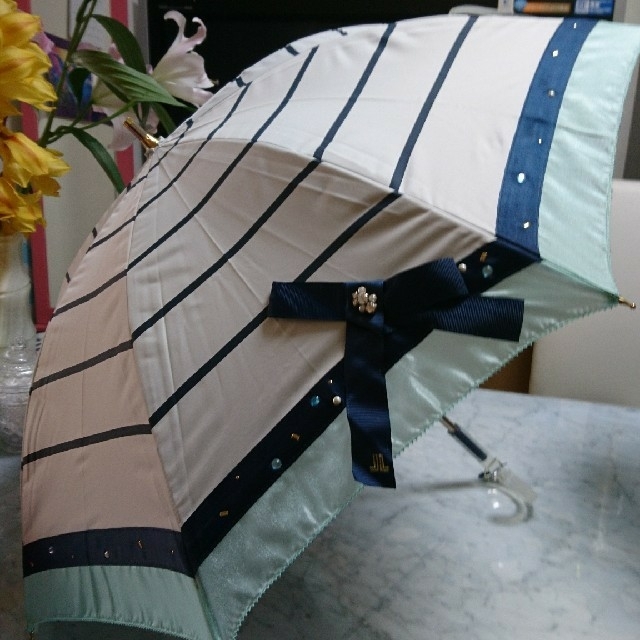 LANVIN en Bleu(ランバンオンブルー)のLANVIN en Blue 新品 晴雨兼用 レディースのファッション小物(傘)の商品写真