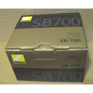 ニコン(Nikon)の新品 送料無料 ニコン スピードライト SB-700 (ストロボ/照明)