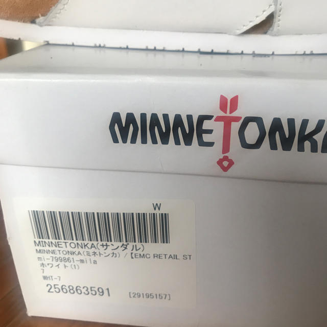 Minnetonka(ミネトンカ)のぽにょ様専用最終値引き❤️ミネトンカのレザーサンダル レディースの靴/シューズ(サンダル)の商品写真